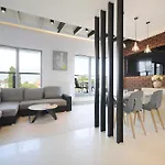 Dom & House Szafarnia Modern On The Motlawa River Ξενοδοχείο με διαμερίσματα