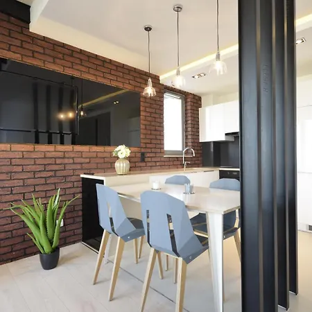 Dom & House Szafarnia Modern On The Motlawa River Apartmanhotel 2*