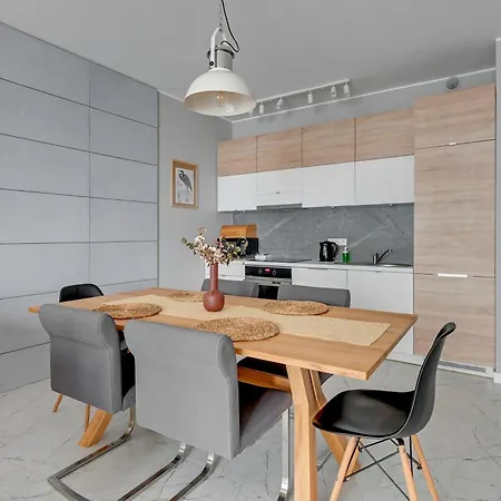 Apartmanhotel Dom & House Szafarnia Modern On The Motlawa River 2*