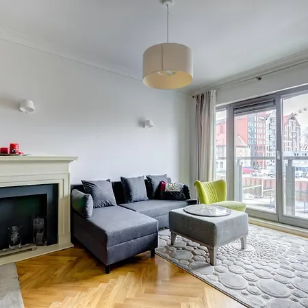 Апарт-отель Dom & House Szafarnia Modern On The Motlawa River