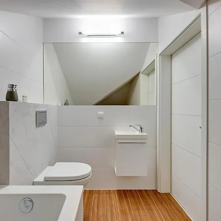 Апарт-отель Dom & House Szafarnia Modern On The Motlawa River Гданьск