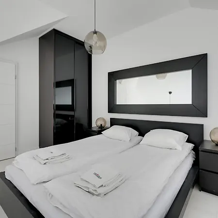 Dom & House Szafarnia Modern On The Motlawa River Апарт-отель