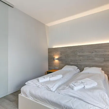 Dom & House Szafarnia Modern On The Motlawa River Апарт-отель Гданьск