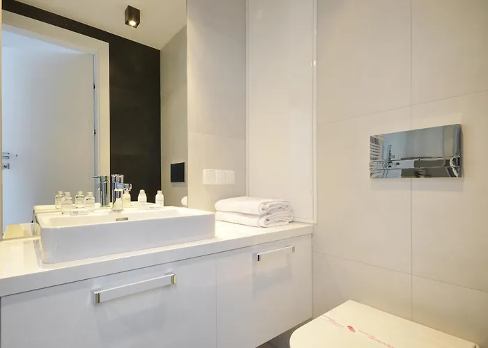 Apart Otel Dom & House Szafarnia Modern On The Motlawa River 2*