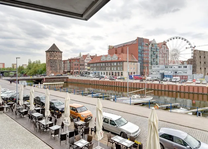 Apart Otel Dom & House Szafarnia Modern On The Motlawa River 2*