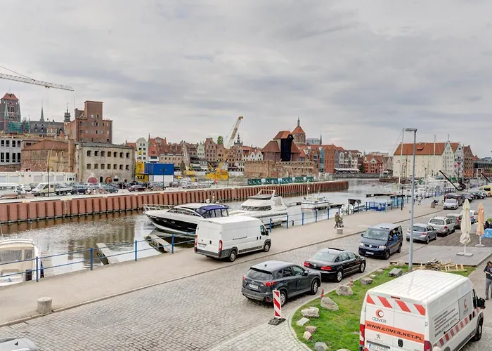 Dom & House Szafarnia Modern On The Motlawa River Gdansk