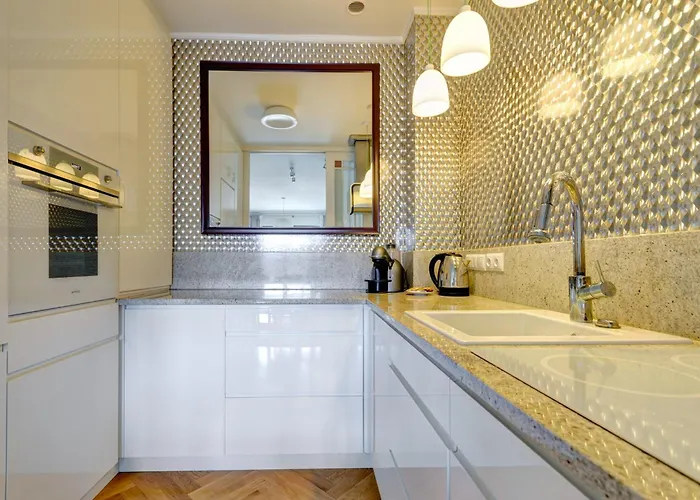 Apart Otel Dom & House Szafarnia Modern On The Motlawa River