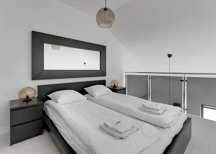 Apart Otel Dom & House Szafarnia Modern On The Motlawa River