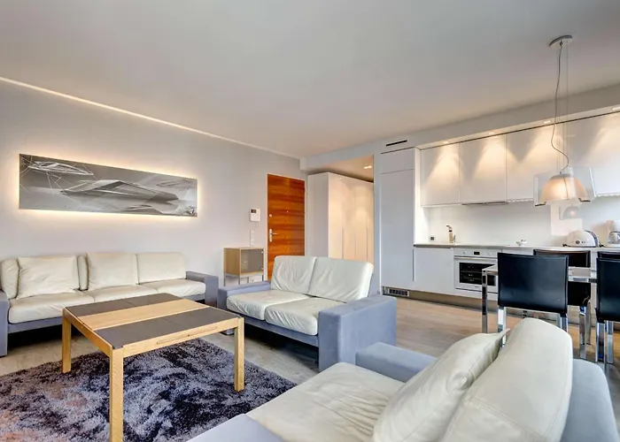 Apart Otel Dom & House Szafarnia Modern On The Motlawa River