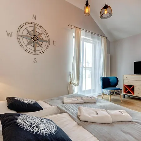 Dom & House Szafarnia Modern On The Motlawa River 公寓式酒店 格但斯克